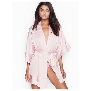 New Victoria’s Secret light pink silk robe